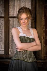 Hannah Dakota Fanning Natural Hair Color Looking Really Good Dakota Fanning Hair Dakota Fanning Dakota And Elle Fanning