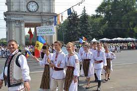Moldova pronounced ) is a geographic and historical region and former principality in eastern europe, corresponding to the territory between the eastern carpathians and the dniester river. Positivenewsromania On Twitter Traditional Outfits Moldova Clothes