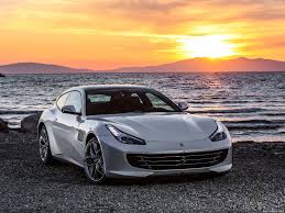 The lusso t has 25% better fuel efficiency compared to the gtc4lusso. Ferrari Gtc4 Lusso T 2017 Pictures Information Specs