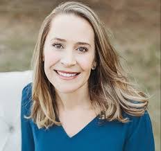 Kellie Keller's Instagram, Twitter & Facebook