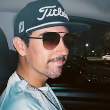 David Derrick Layton (@ddlayton_15)