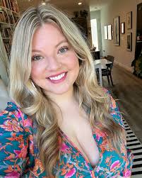 Sharing this selfie from my 40th (!) birthday because 1. I like it, and 2.  I welcomed about 7,000 new followers this wknd (shoutout to @iamthirtyaf),  so I just want you to