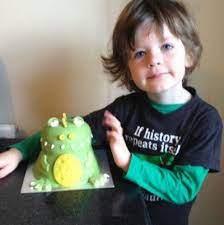 Buy asda dexter the dinosaur cake at asda.com. Asda On Twitter Dino Mad Tristan Celebrated His Fourth Birthday With Our Dexter The Dinosaur Cake Https T Co 3ti0ft0bwg