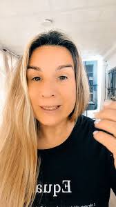 Estas realmente viviendo tu vida? O estas viviendo la vida que otros te  escriben? Animate a encontrarte como lo hice yo! Yo te ayudo., Conectate  conmigo y no pierdas más tiempo. Recupera tu presente ...