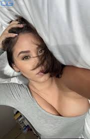 Catherine Paiz nackt, Nacktbilder, Playboy, Nacktfotos, Fakes, Oben Ohne