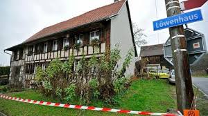 Wie die polizei bereits kurz nach entdecken der leichen. Mann Tot In Seiner Wohnung Gefunden
