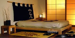 Jeweils am abend wird auf dieser grundlage der futon ausgebreitet und dieser somit zur schlafstatt umfunktioniert. Bett Tatami Bed
