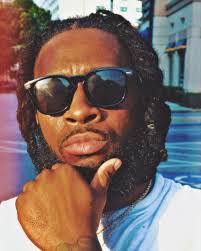 Sidney Drake's Instagram, Twitter & Facebook