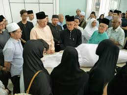Sebuah filem terbitan almarhum tan sri p ramlee pd tahun 1955. Mohd Najib Tun Razak Twitterren Ziarah Jenazah Allahyarham Tan Sri Abu Hassan Omar Tadi Al Fatihah Buat Roh Allahyarham