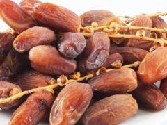 Daging buah kurma berisi gizi yang mudah dicerna dan cepat mengisi ulang energi tubuh. Khasiat Buah Kurma Archives From Temerloh With Love