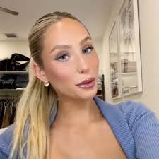 White Eyeliner, Tanning Drops + Other Makeup Trends (2023)