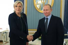 A 48 ans, marine le pen est parvenue à se qualifier pour le second tour de la présidentielle, quinze après son père. Quels Sont Les Liens Troubles Entre Le Front National Et Le Kremlin