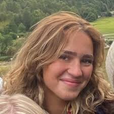 Biking, Cafés, and Perspective: Falling in Love with Glasgow