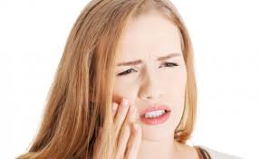 Aproape toate cazurile de cancer oral sunt caracterizate prin aparitia de celule plate (celule scuamoase) care acopera suprafetele limbii, gurii si a buzelor. Cancerul Oral Simptome Factori De Risc Prevenire Tratament