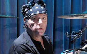 These guys are so overlooked, rocked the 60's so hard