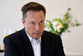 Elon Musk keeps tweeting conspiracy theories despite Twitter advertiser  worries | Vox