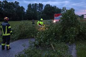 Das unwetter hat in deutschland, belgien und holland gewütet. 4cvcpbzp9uvh M