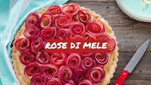 Put the slices in a bowl or dish, add the lemon juice and toss to coat (this will stop them turning brown while you make the cake); Rose Di Mele Chiarapassion Youtube