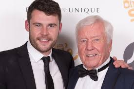 Danny miller has said when his character in emmerdale came out as. I M A Celebrity S Danny Miller Has A Famous Dad Who Is Pals With Sir Alex Ferguson Mirror Online