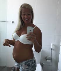 De kan anvendes til alle vinduefaconer og fås i utallige farver, tekstiler og designs. Pregnancy Baby Side 13