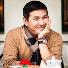 26,729 likes · 7 talking about this. Hiá»‡p SÄ© Nguyá»…n Hoai Nam Nháº­n Ä'á»n Khoáº£n Tiá»n 240 Triá»‡u Thay Tai Xáº¿ Báº» Lai