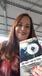 Palmareña publicó “Me crucé con la vida” el libro producto de un milagro