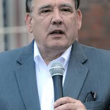 Stephen Lynch to T workers: Don't abuse system