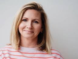 Sue Starrett's Instagram, Twitter & Facebook