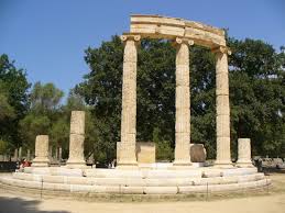 Μια ανάσα από το μουσείο οι φλόγες (video). Ancient Olympia Columns Fwtografia Arxaiologikos Xwros Olympias Tripadvisor