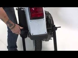 Vespa Montage Stander Px Garage Nienburg Auxiliary Stand Vespa Px T5 Rally Sprint Etc Youtube Vespa Fahrzeuge Motorroller