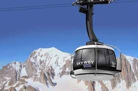 ✓ la nuova funivia per il monte bianco, a pochi km dal nostro hotel, è una esperienza unica da vivere durante la tua vacanza. Funivie Monte Bianco Skyway