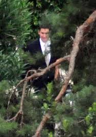 The quiet place actress shared the details of her beauty blunder during an appearance on the late, late show with. Emily Blunt S Star Studded Wedding