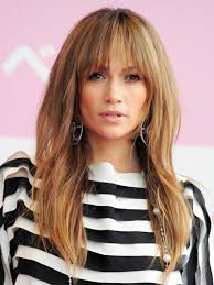 Jennifer lopez added blonde chunky highlights to her brown hair. Jlo Hairstyles 10 All Time Best Hairstyles Of Jennifer Lopez
