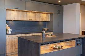 What Color Countertops Go With Maple