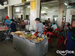 However, it allows multiple stalls own by malay and chinese, (i didn't noticed indian but they might be there as well) to be in the same roof. Restoran New Hollywood In Ipoh Town Perak Openrice Malaysia