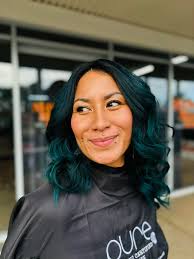 PAUA SHELL REALNESS 🌊🐚 for my AUNTIE'S BDAY HAIRRR! This vibrant blend of  ocean blues and forest greens was inspired by the beautiful hues of a paua  shell 💚💙— something bold, colourful,