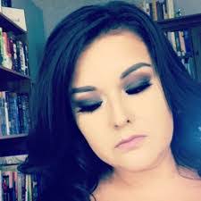 Hannah Heublein's Instagram, Twitter & Facebook