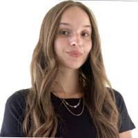 Lindsey Hansen's Instagram, Twitter & Facebook