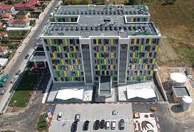 Spitalul a purtat inițial denumirea de spitalul rural racovița si a devenit spitalul orășenesc colibași prin înființarea orașului colibași, oraș care a înglobat și teritoriul comunei racovița. Concurs De Angajare La Noul Spital Mioveni Universul Argesean