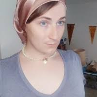 Lorraine Mees's Instagram, Twitter & Facebook