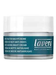 Die glättende augenpflege mit augentrost und efeu wirkt abschwellend und macht den blick wach und strahlend. Die 5 Besten Anti Aging Cremes Und Anti Aging Tricks