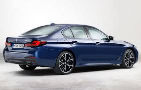Anul trecut, in toamna, au aparut primele informatii privind lansarea noii noua generatie g30 va fi construit pe o platforma derivata din cea folosita la constructia limuzinei seria 7, ceea ce il va face cu 100 kg mai usor decat. Acesta Este Bmw Seria 5 Facelift Primele Imagini Cu Sedanul De ClasÄƒ Mare Au ApÄƒrut Pe Internet Inaintea LansÄƒrii Oficiale Automarket