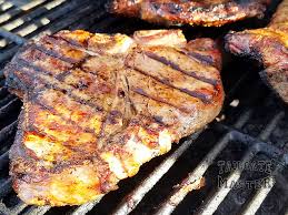 For instance, mix together 2 teaspoons (4.2 g) of paprika, ¾ teaspoon (1.35 g) of cayenne pepper, ¾ teaspoon (1.80 g) of onion powder, ¾ teaspoon (0.24 g) of garlic. Grilling T Bone Steaks Tailgatemaster Com