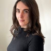 Phoebe Crowder's Instagram, Twitter & Facebook