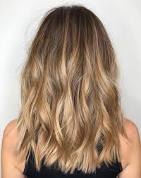 Choose the hairstyle with lighter and darker shades of blonde that make you. 14 Honey Blonde Balayage On Light Brown Hair 20 Honey Balayage Pictures That Really Inspire To Balayage Hair Honey Balayage Hair Dark Blonde Honey Balayage