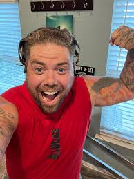 Do you get mad or smile at wealthy people?