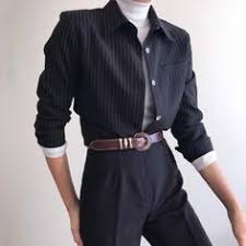 By contrast, academic texts often raise broad, abstract questions and are unconcerned about arriving at quick answers. Dark Academia Fashion