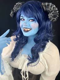 Do you self insert or create new characters?