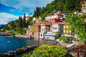 Free online jigsaw puzzle game What To Do In Varenna Italy Lake Como Italy Lake Como Varenna Italy