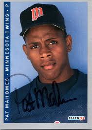 Pat Mahomes autographed baseball card (Minnesota Twins) 1993 Fleer #271